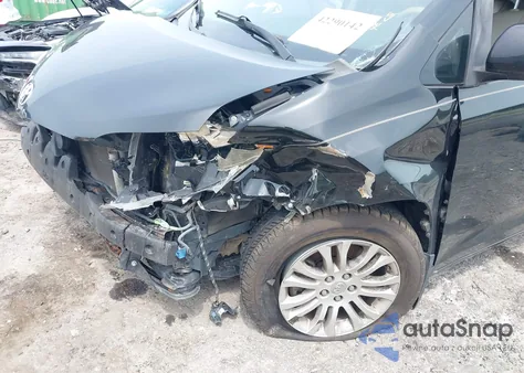 2011 Toyota Sienna Xle V6 из США, поврежденный, VIN 5TDYK3DC3BS103531